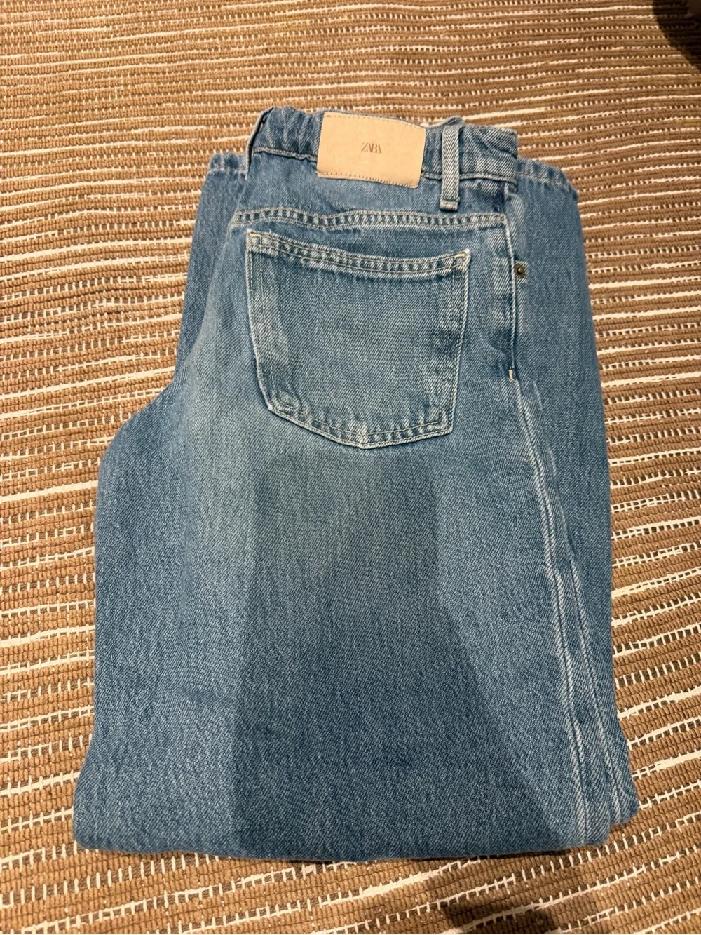 Zara Wide-Leg Jeans in Light Blue Denim